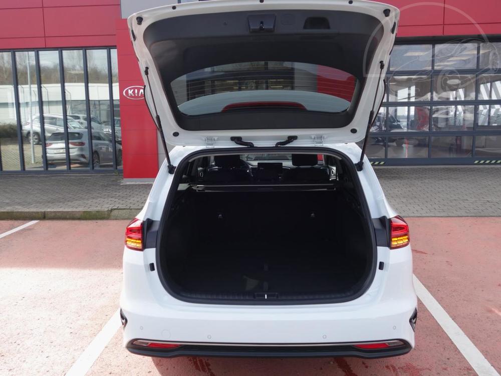 Kia Ceed SW CD 1,5 T-GDi 7DCT TOP *