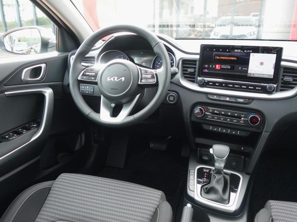 Kia Ceed SW CD 1,5 T-GDi 7DCT TOP *