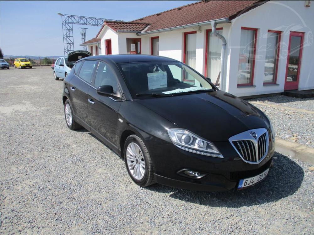 Lancia Delta 1,6 JTD ,klima,serv.kniha,