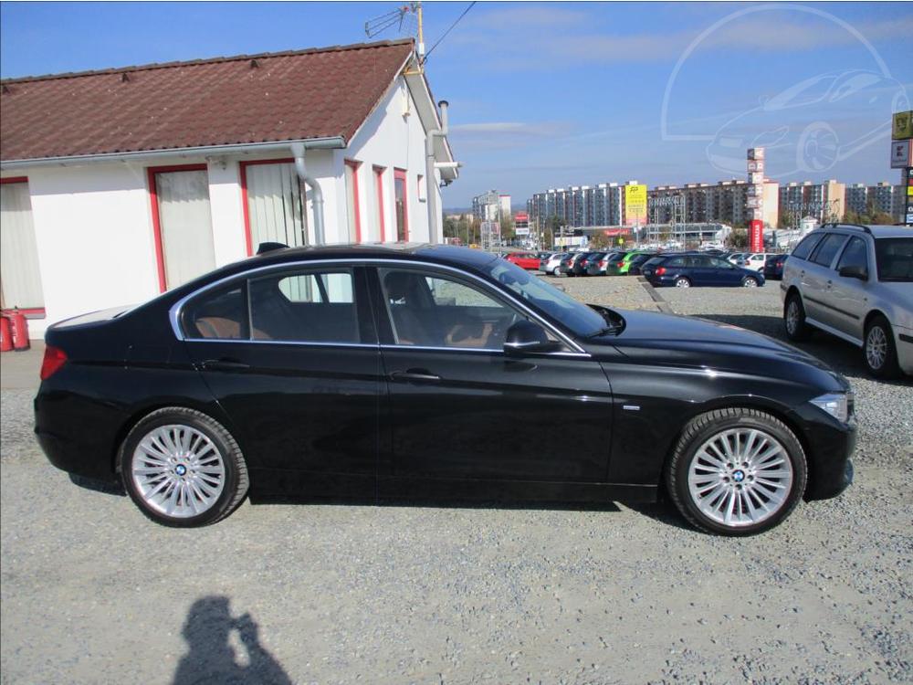 BMW 3 2,0 318d Luxury Line,navi,