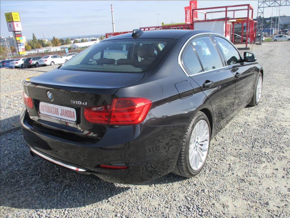 BMW 3 2,0 318d Luxury Line,navi,