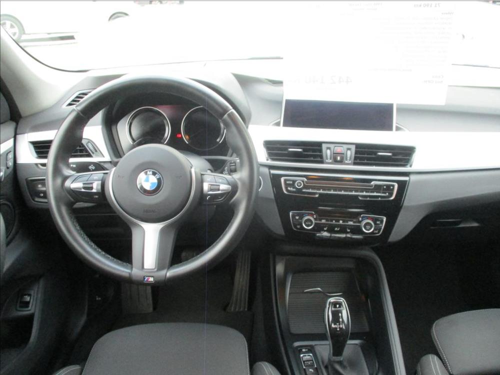 BMW X1 2,0 sDrive 20i, NAVI,DPH,CZ