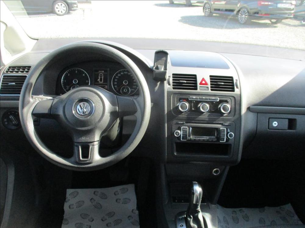 Volkswagen Touran 1,6 TDI,DSG,klima,servis,tan