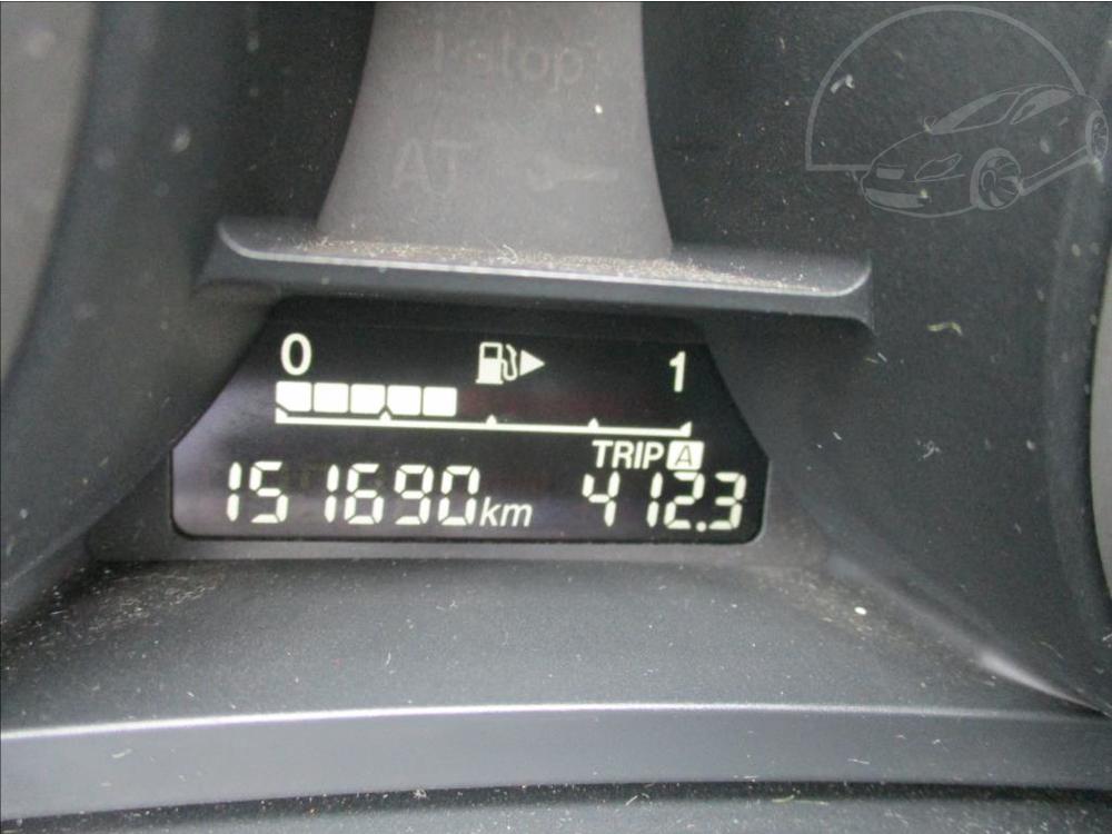 Mazda 3 1,6 MZR, klimatizace,servis,