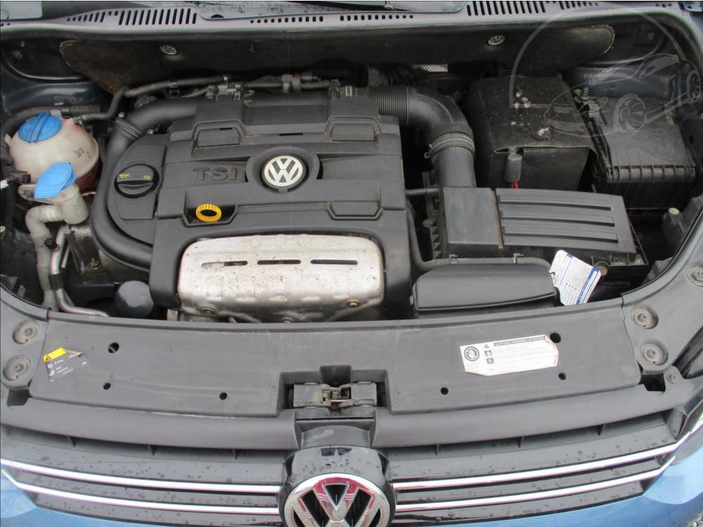 Volkswagen Touran 1,4 TSI,klima,s.kniha,7mst,