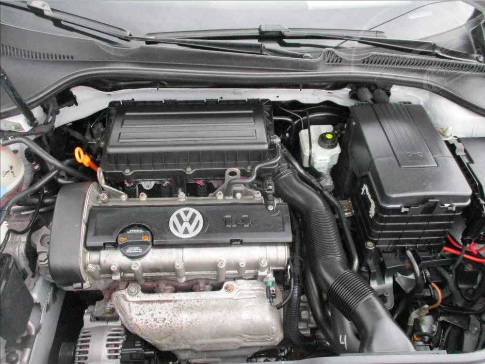 Volkswagen Golf 1,4 i,aut.klima,serv.kniha,