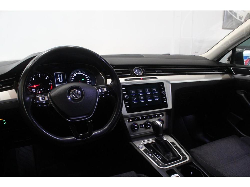 Volkswagen Passat 1.6TDI DSG Navigace Tan