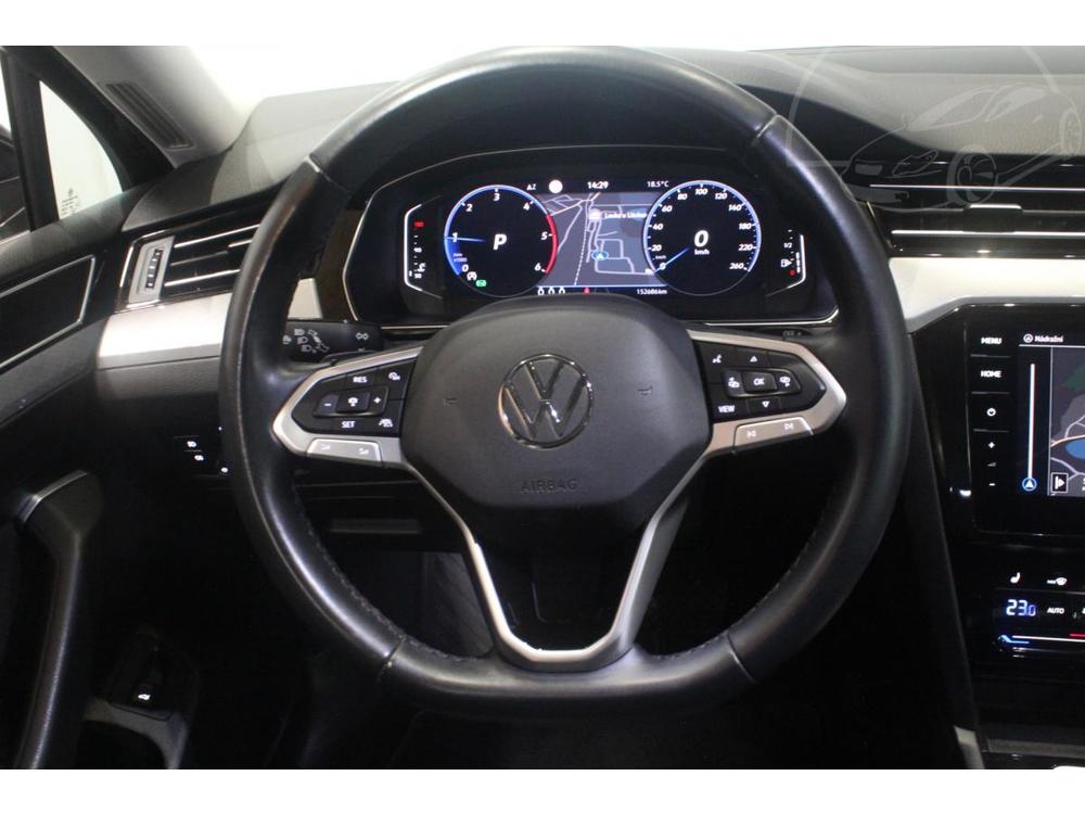 Volkswagen Passat 2.0TDI DSG Matrix display