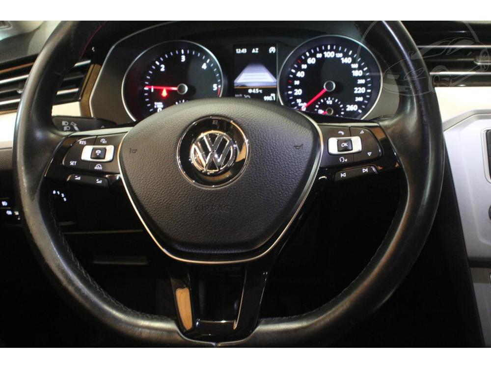 Volkswagen Passat B8 2.0TDI 110kW Navigace