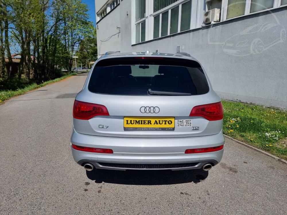 Audi Q7 3.0TDi 180kw Quattro 7.mist