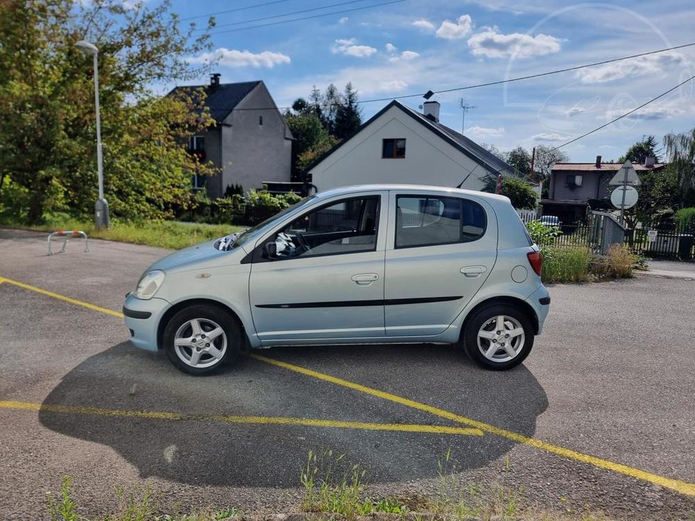 Toyota Yaris 1.0i 48kw klima