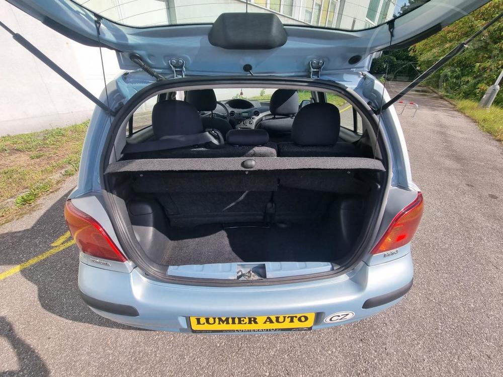 Toyota Yaris 1.0i 48kw klima