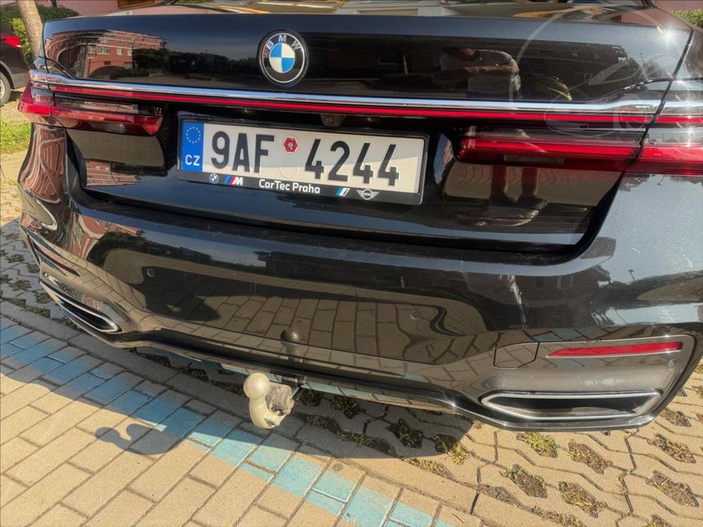 BMW 730 d xDrive MPaket Zruka I.maj