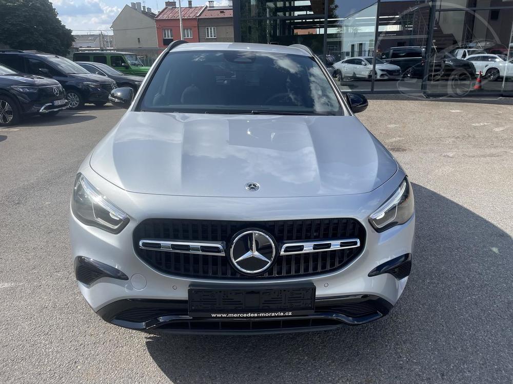 Mercedes-Benz GLA 200 d 4MATIC