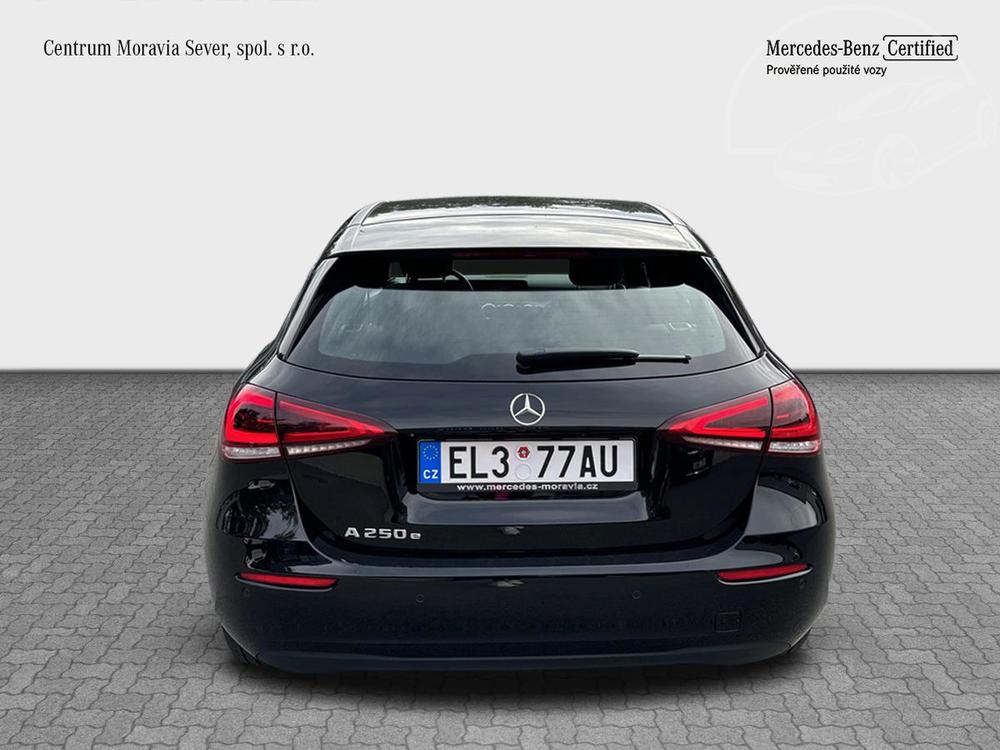 Mercedes-Benz A A 250e, 1.majitel MB