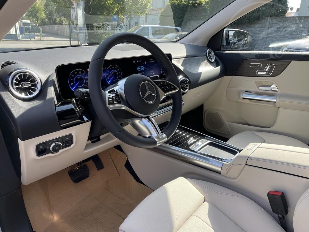 Mercedes-Benz EQA 300 4MATIC