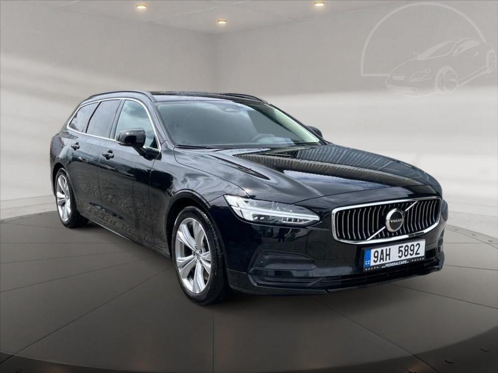 Volvo V90 2,0 B4 FWD benzin Momentum Pro Auto