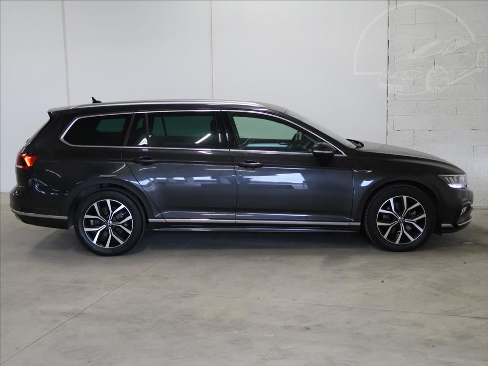 Volkswagen Passat 2,0 TDI DSG R-Line