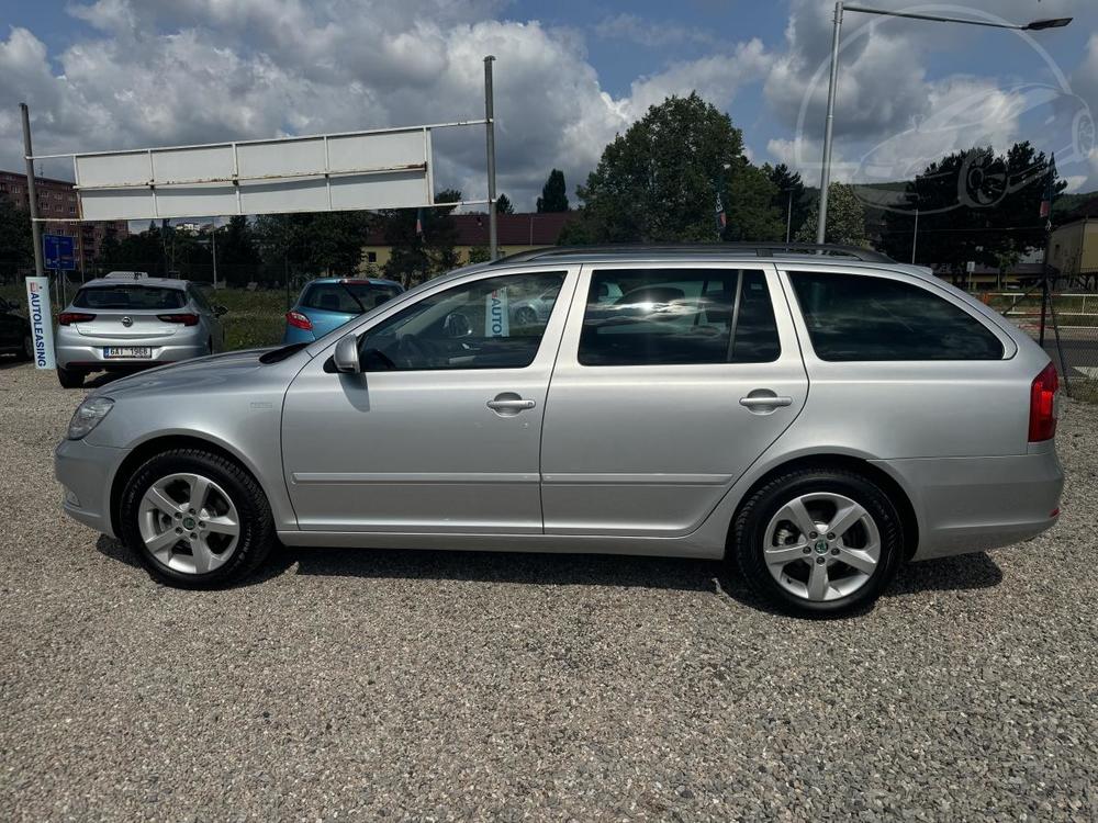 koda Octavia 1.2TSi,rezervace