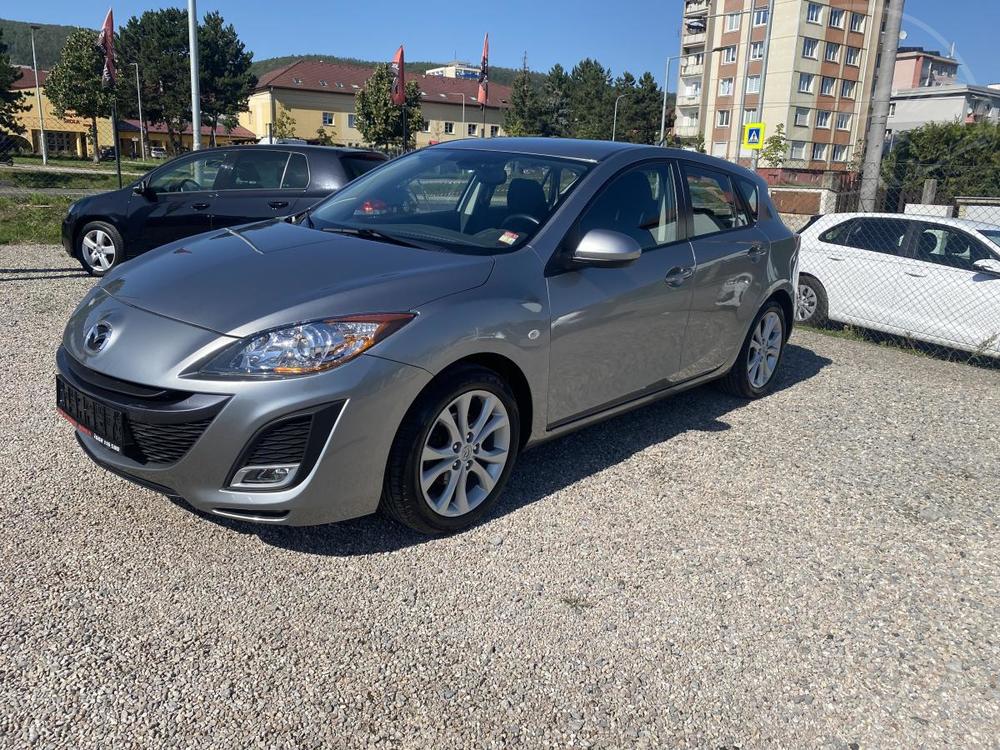 Mazda 3 1,6-16V,rezervace