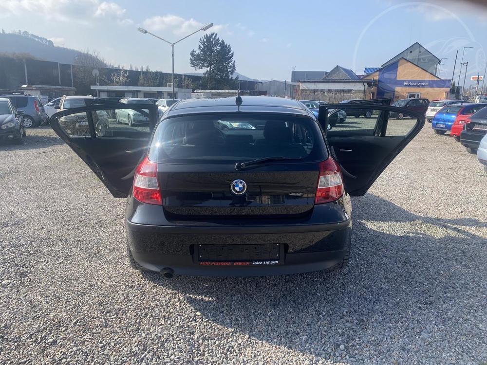 BMW 1 2.0i,rezervace