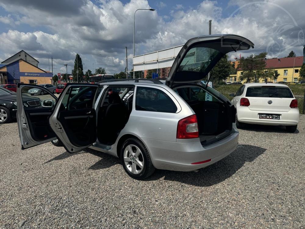 koda Octavia 1.2TSi,rezervace