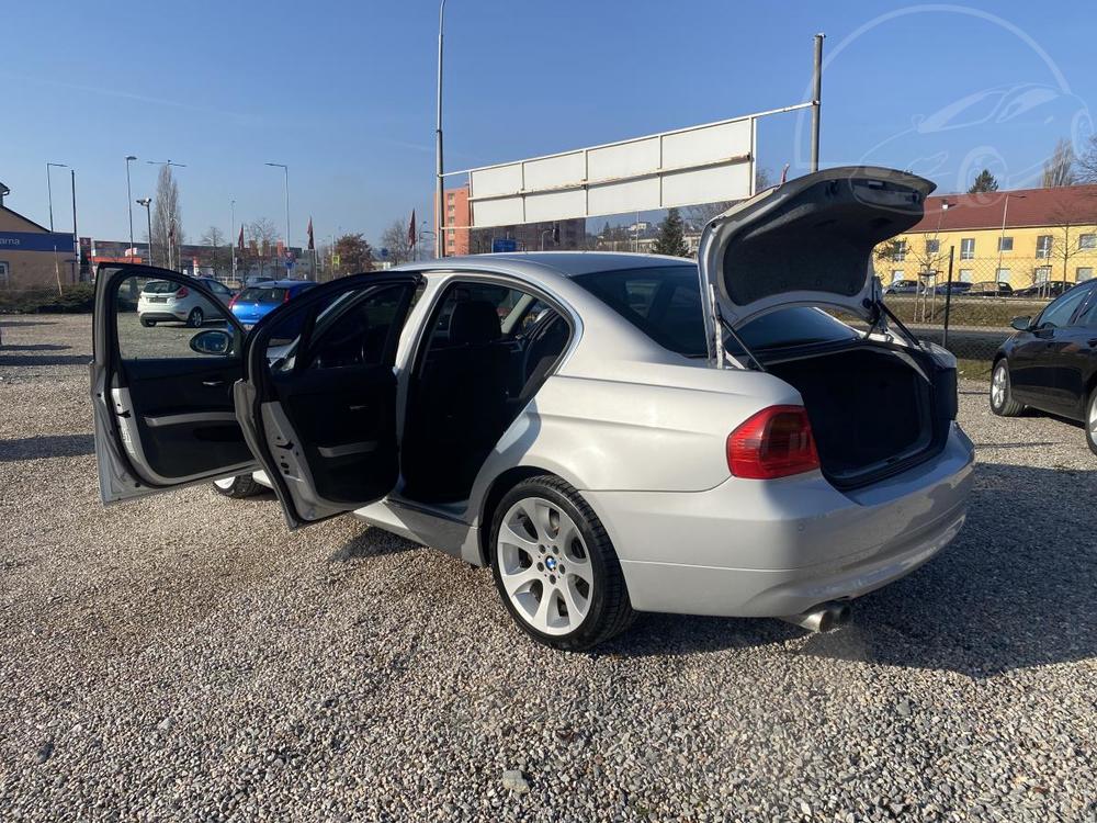 BMW 330 Xi, manul,4x4,N52