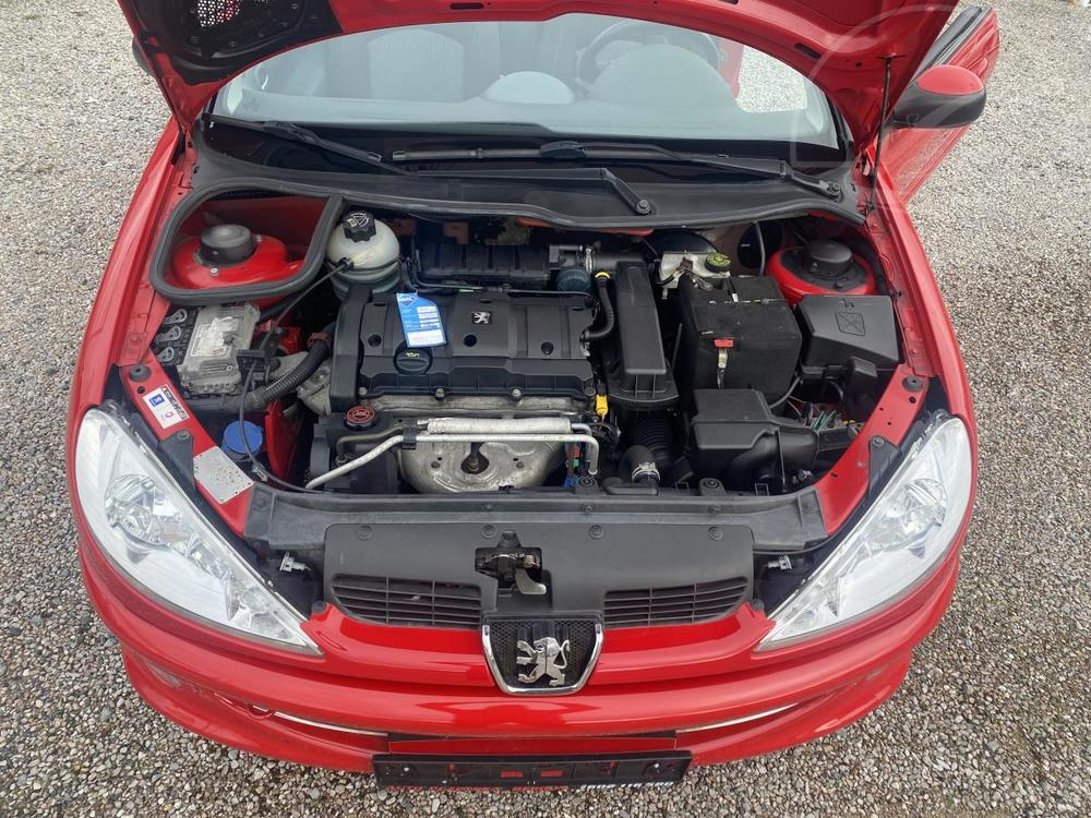 Peugeot 206 CC,1.6-16V,rezervace