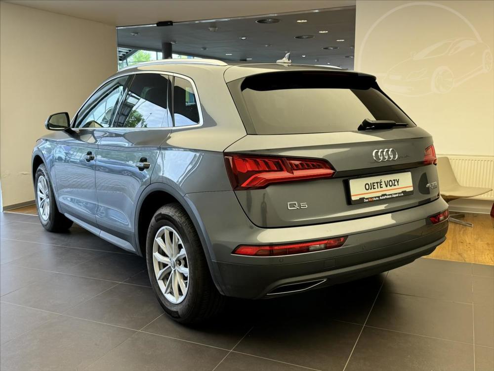 Audi Q5 2,0 45 TFSI quattro, 1.Maj, CZ