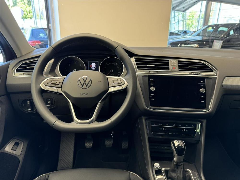 Volkswagen Tiguan 2,0 TDI 110 kW elegance, Navi