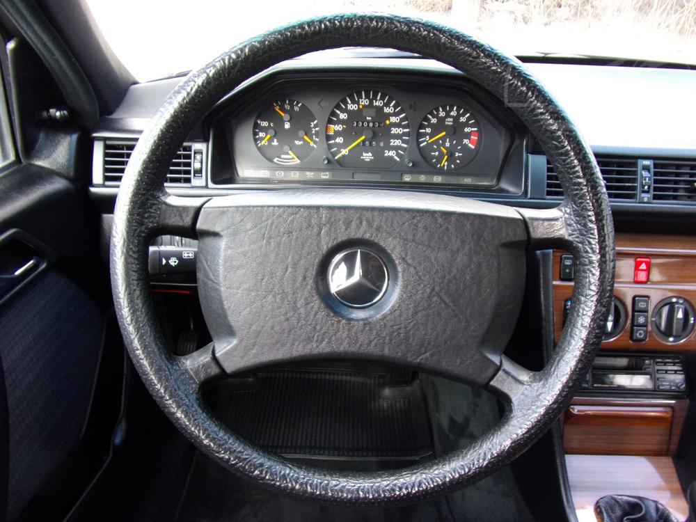 Mercedes-Benz 124 300E 140kW@BEZ KOROZE@MOTOR 1A