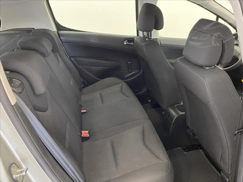 Peugeot 308 1,4 VTi 70kW 1.Majitel