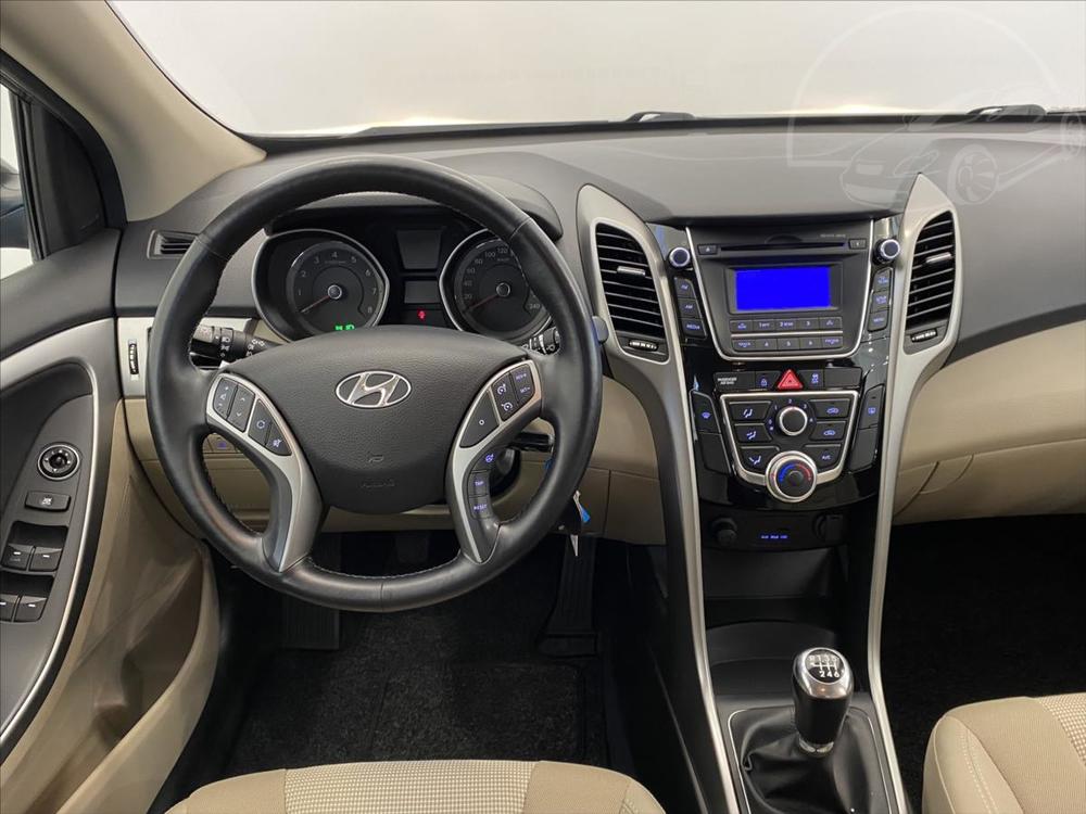 Hyundai i30 1,6 i CVVT 88kW Trikolor