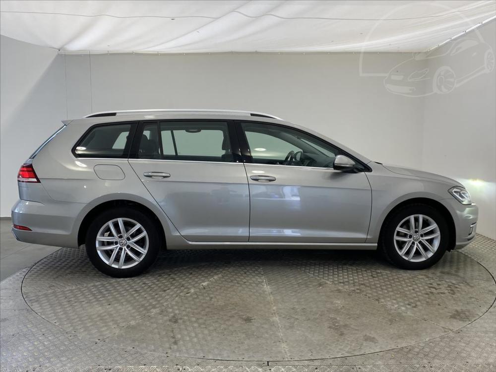 Volkswagen Golf 2,0 TDI DSG 110 kW  Highline