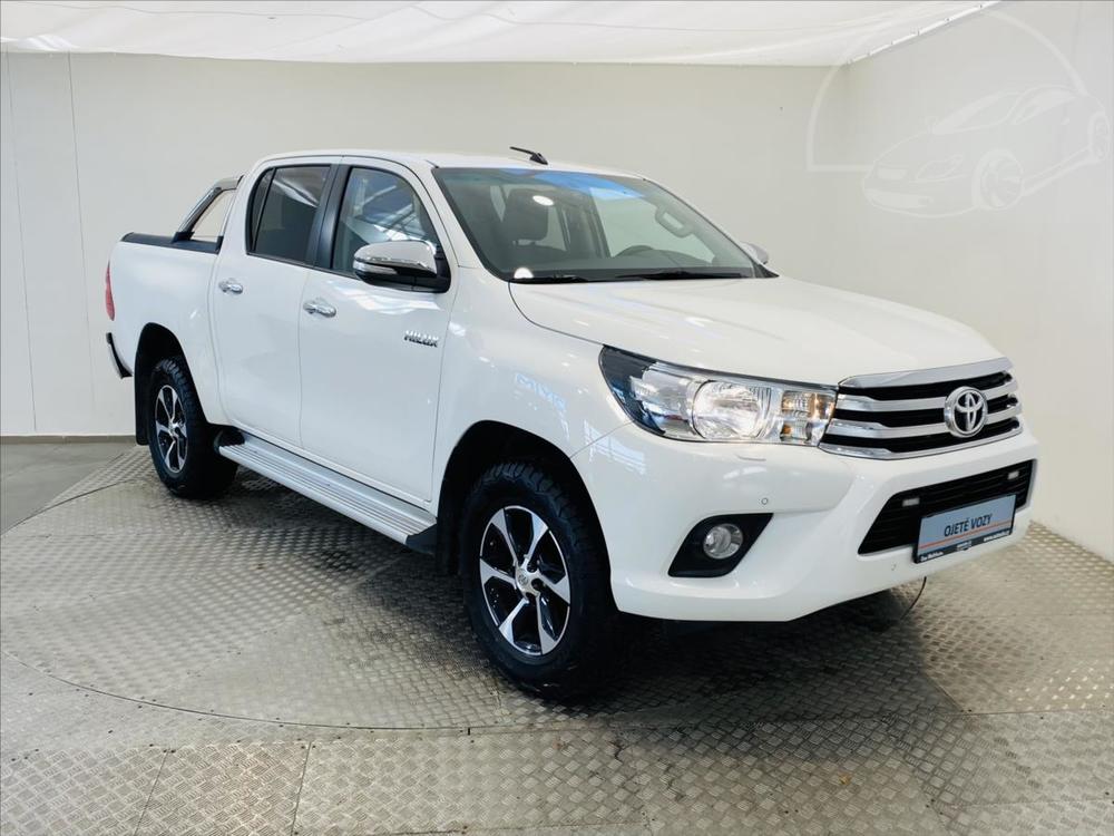 Toyota Hilux 2,4 D-4D Double4x4