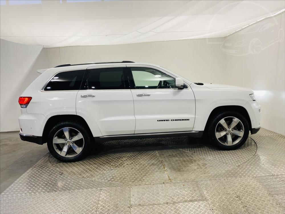 Jeep Grand Cherokee 3,0 L V6 CRD 250k Overland 4WD