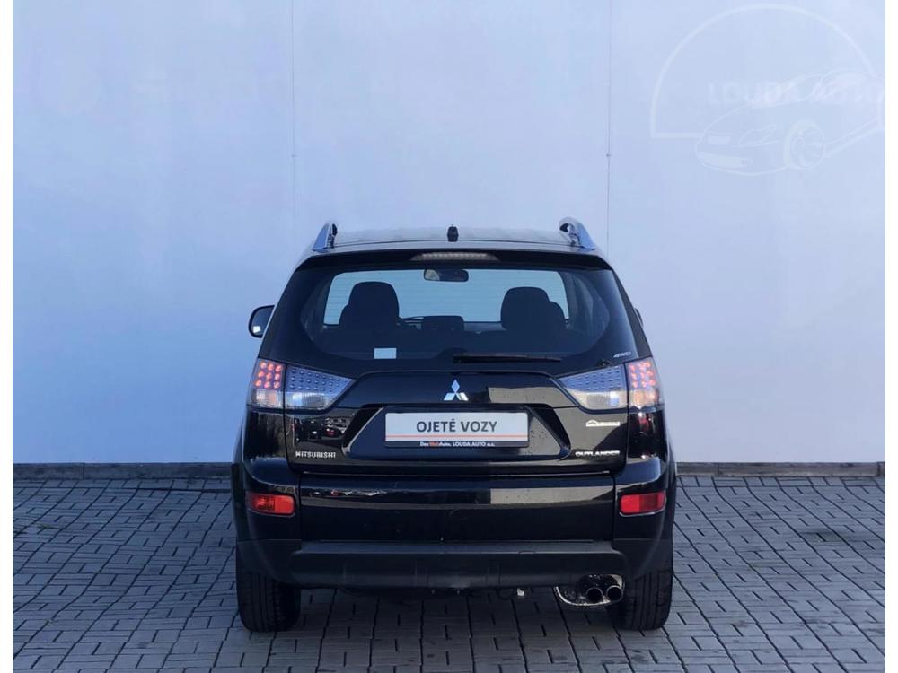 Mitsubishi Outlander intense 2.0  103 kW manul