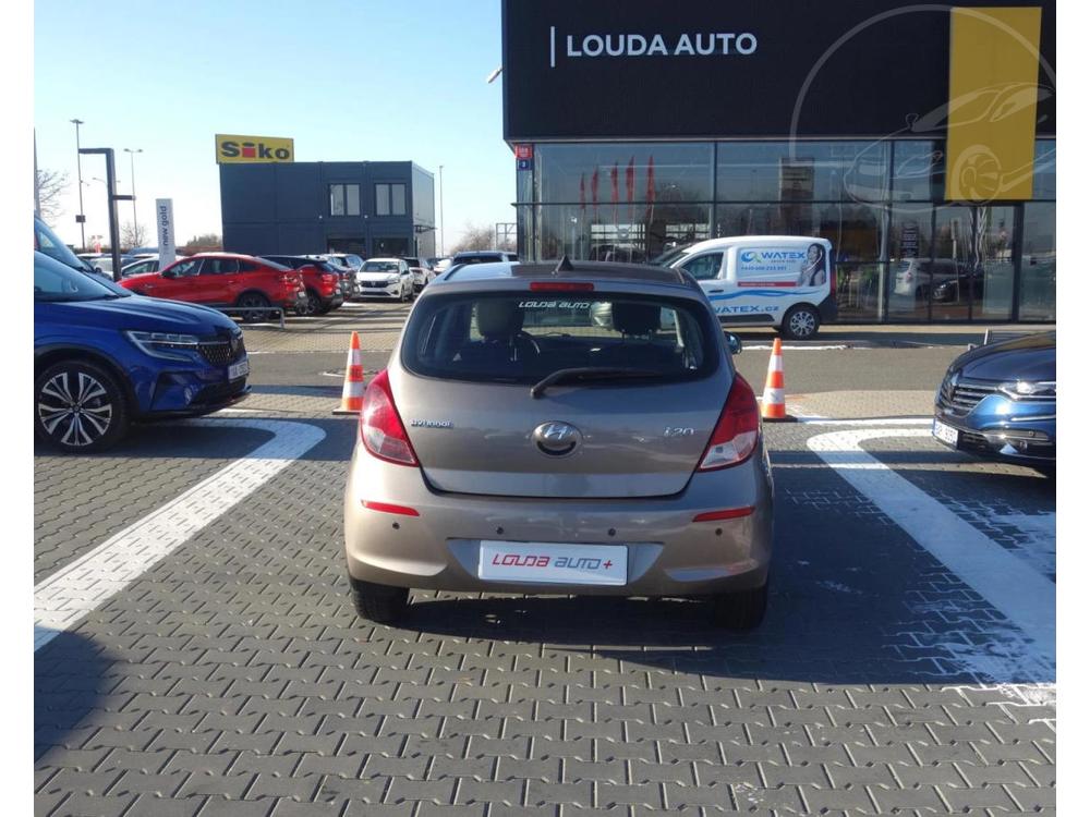 Hyundai i20 1.2  62 kW manul