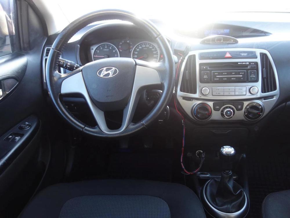 Hyundai i20 1.2  62 kW manul