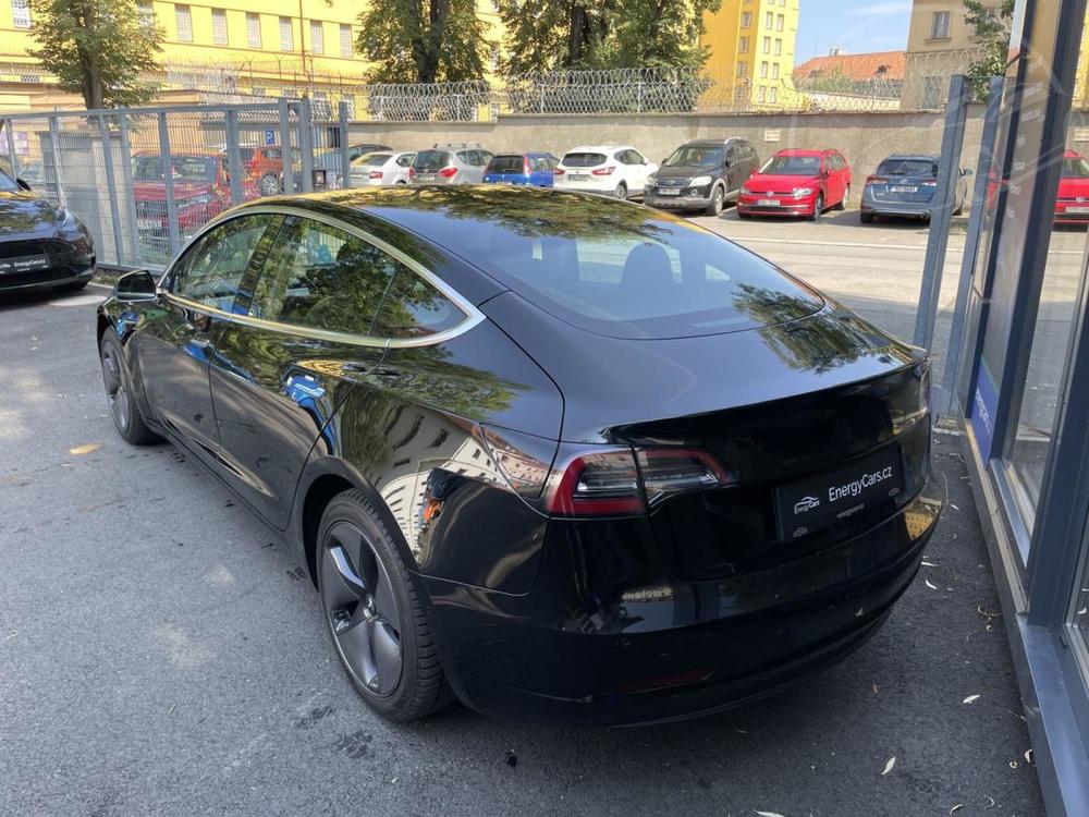 Tesla  Standart Range Plus