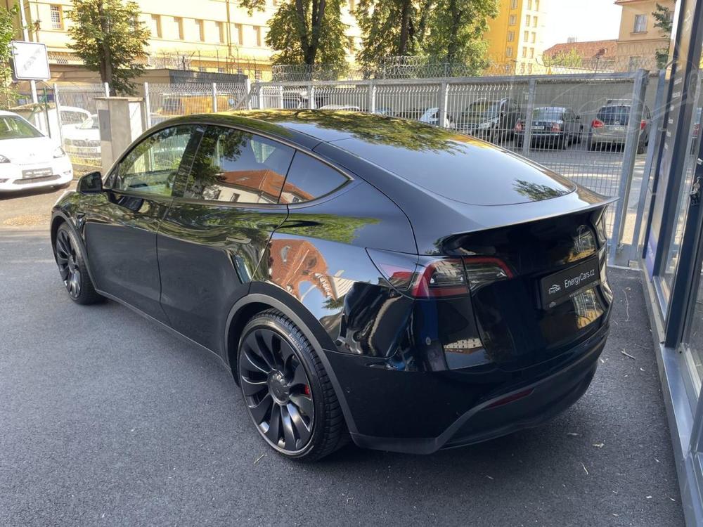 Tesla  Performance 82 kWh / Full FSD