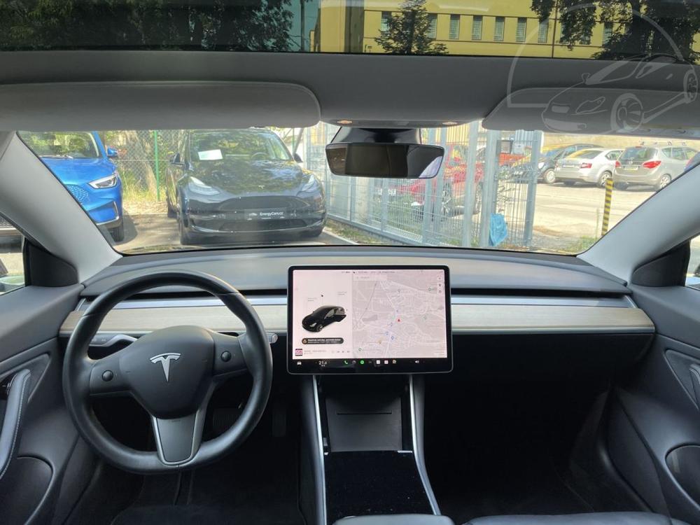 Tesla  Standart Range Plus