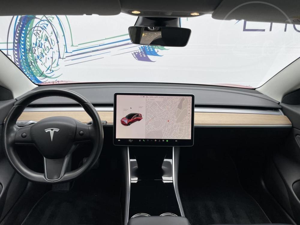 Tesla  75 kWh Long Range