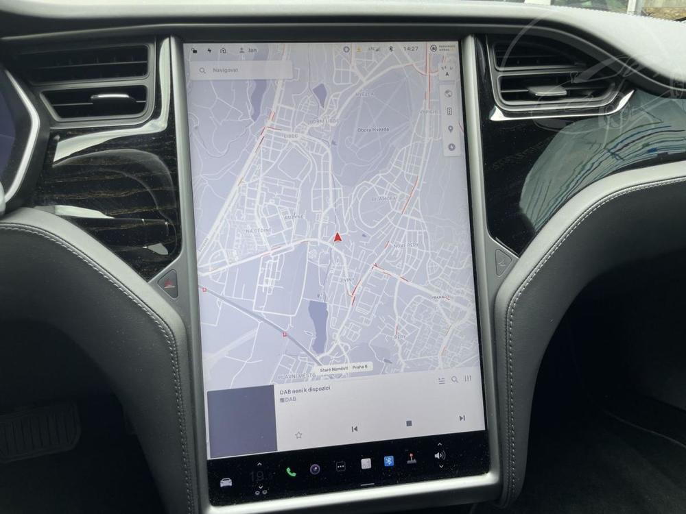 Tesla Model S 75D AWD, Vzduch