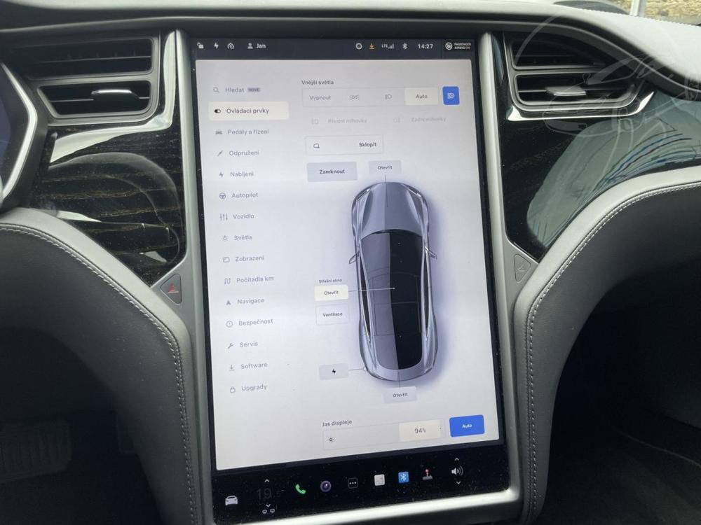 Tesla Model S 75D AWD, Vzduch