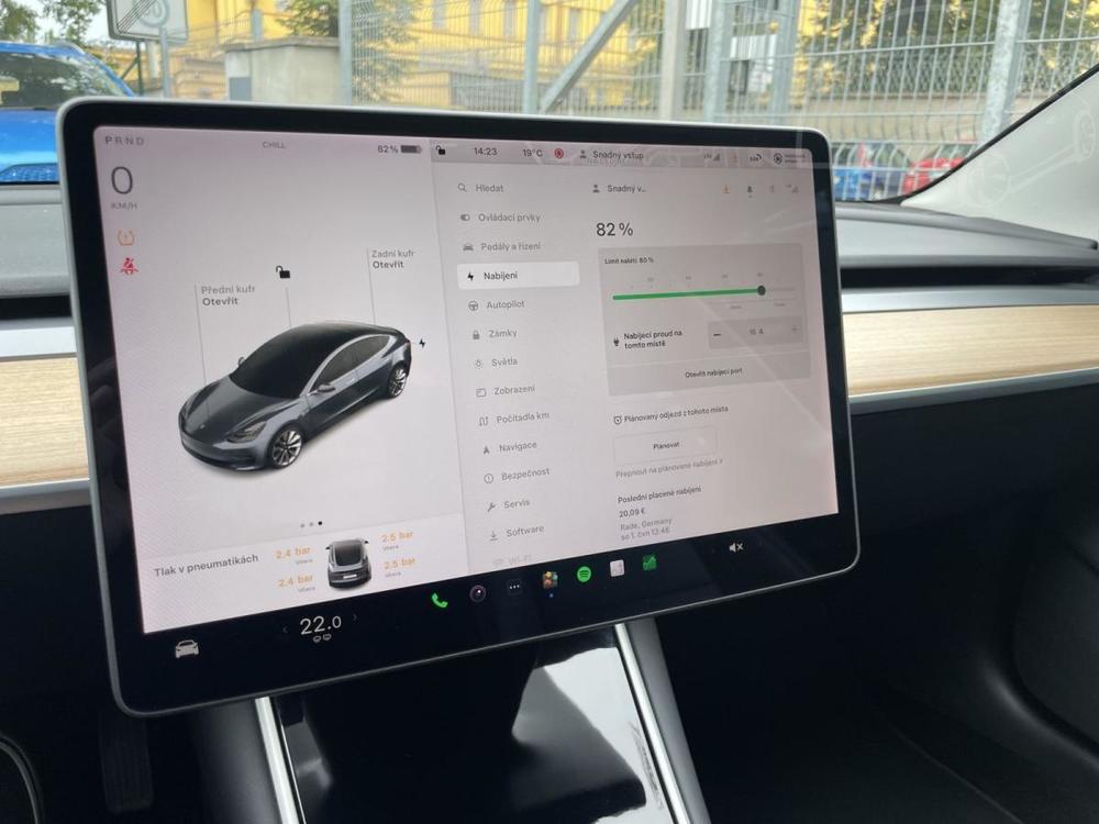 Tesla  Long Range, 324 kW, TZ,95% SoH