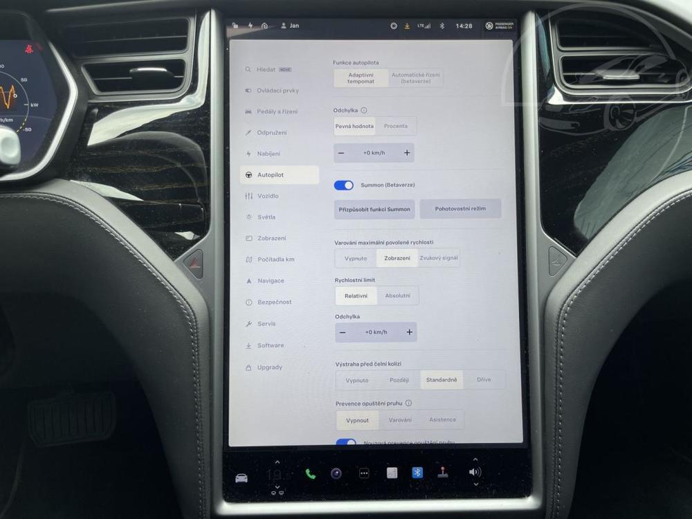 Tesla Model S 75D AWD, Vzduch