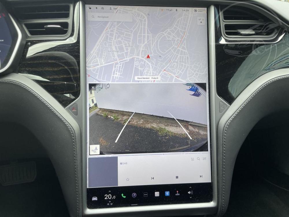 Tesla Model S 75D AWD, Vzduch