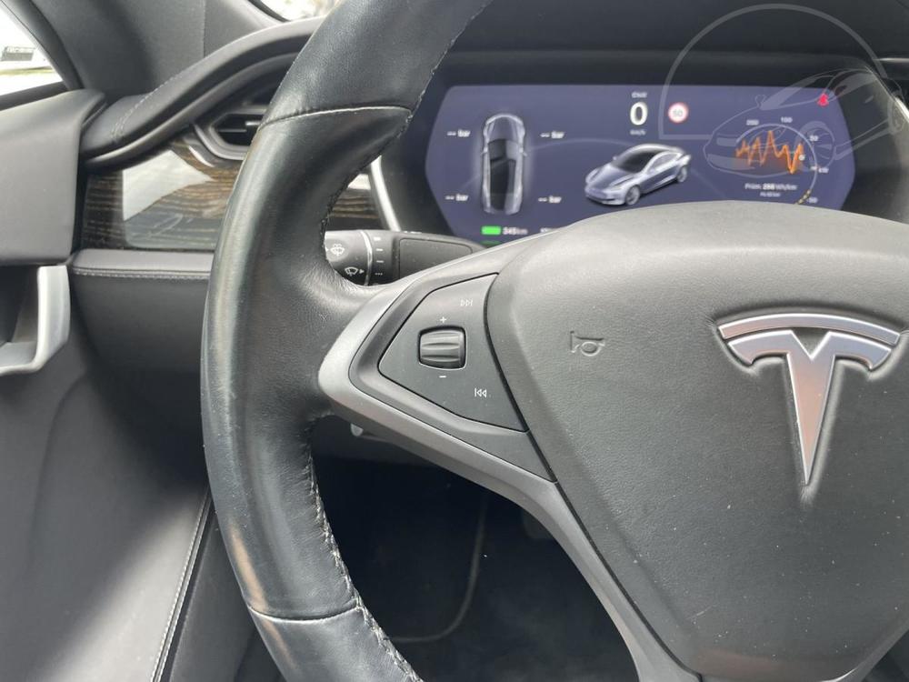 Tesla Model S 75D AWD, Vzduch