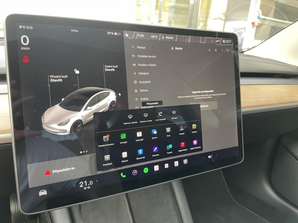 Tesla  Standart Range Plus